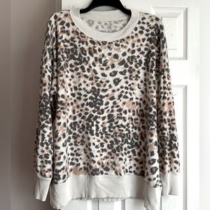 aerie | Soft Leopard Side-Slit Crewneck Pullover Sweater